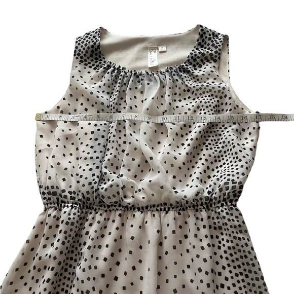 Emma & Michele sleeveless blouson dress White with confetti black squares Easter - Picture 6 of 11